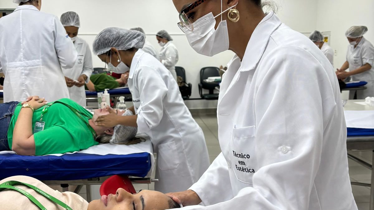 unimed_piracicaba_homenageia_colaboradoras_no_mes_da_mulher