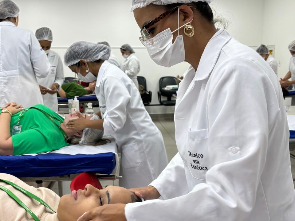 unimed_piracicaba_homenageia_colaboradoras_no_mes_da_mulher